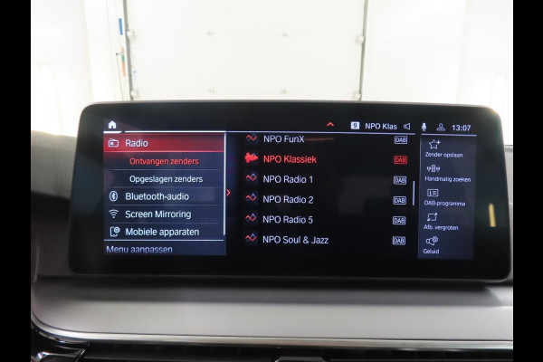 BMW 5 Serie 518d High Executive Edition HEAD-UP DISPLAY/TREKHAAK ELEKTRISCH/HARMAN KARDON