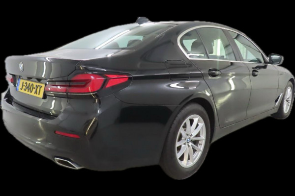 BMW 5 Serie 518d High Executive Edition HEAD-UP DISPLAY/TREKHAAK ELEKTRISCH/HARMAN KARDON