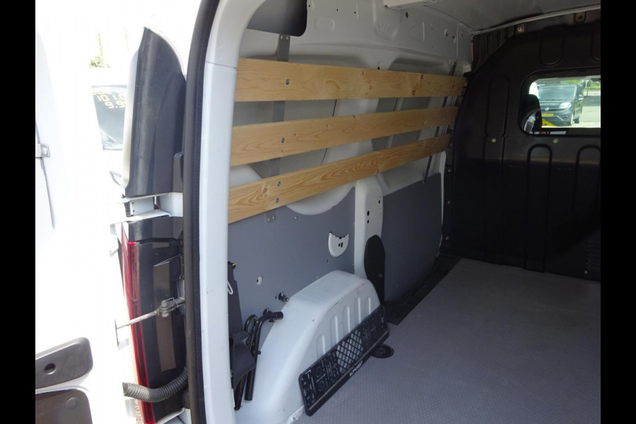 Renault Express 1.5 dCi 75 Comfort + AIRCO GROOT NAVI SCHERM SCHUIFDEUR CRUISE CONTROL