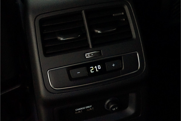 Audi A4 Avant 35 TFSI S Line 150PK Navi Camera Cruise ECC