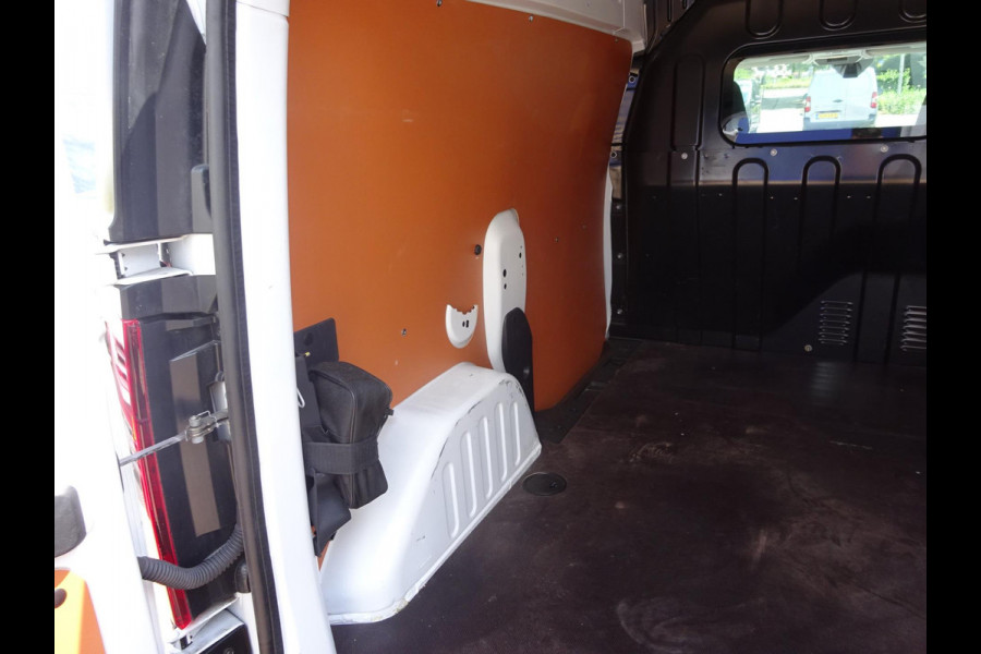 Renault Express 1.5 dCi 75 Comfort + AIRCO GROOT NAVI SCHERM SCHUIFDEUR CRUISE CONTROL