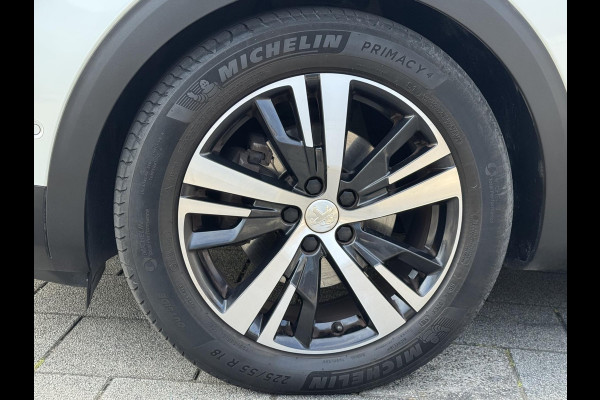 Peugeot 3008 1.2 PureTech Allure -AUTOMAAT I Navigatie I LED/PDC I Achteruitrij camera I Airco I Sport velgen I Dealer onderhouden