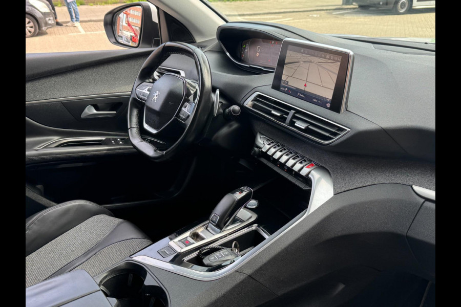 Peugeot 3008 1.2 PureTech Allure -AUTOMAAT I Navigatie I LED/PDC I Achteruitrij camera I Airco I Sport velgen I Dealer onderhouden