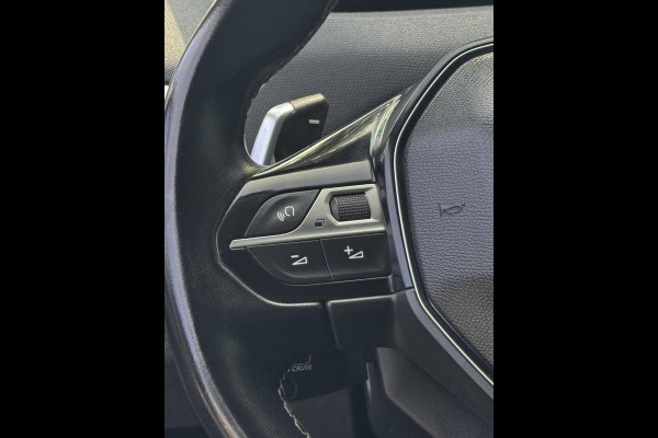 Peugeot 3008 1.2 PureTech Allure -AUTOMAAT I Navigatie I LED/PDC I Achteruitrij camera I Airco I Sport velgen I Dealer onderhouden