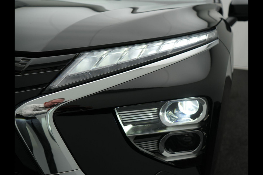 Mitsubishi Eclipse Cross 2.4 PHEV Business Executive Plug In Hybrid | Trekhaak | Adaptive Cruise | Dealer OH | 360 Camera | Alcantara Sportstoelen Verwarmd | Apple Carplay |