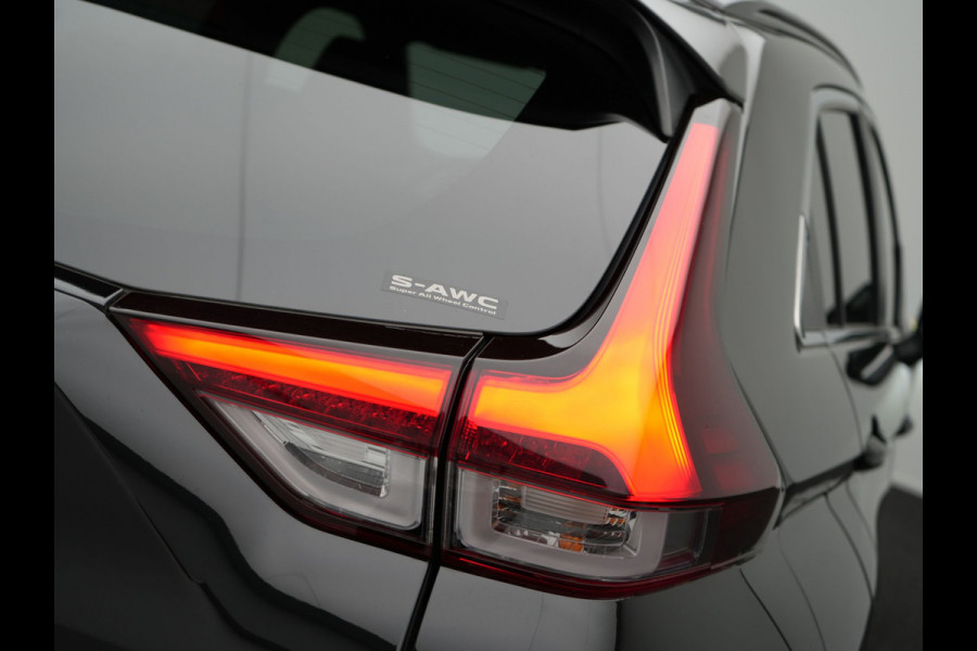 Mitsubishi Eclipse Cross 2.4 PHEV Business Executive Plug In Hybrid | Trekhaak | Adaptive Cruise | Dealer OH | 360 Camera | Alcantara Sportstoelen Verwarmd | Apple Carplay |