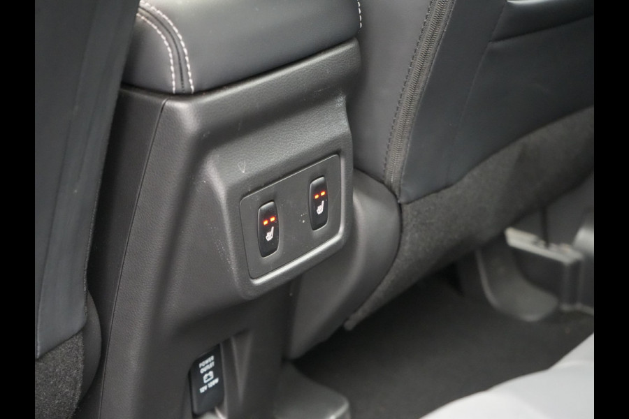 Mitsubishi Eclipse Cross 2.4 PHEV Business Executive Plug In Hybrid | Trekhaak | Adaptive Cruise | Dealer OH | 360 Camera | Alcantara Sportstoelen Verwarmd | Apple Carplay |