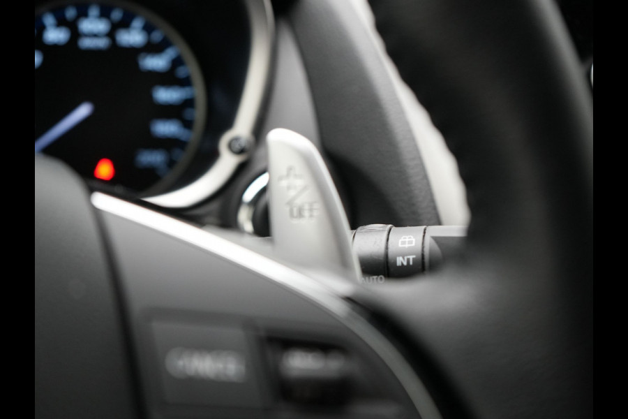 Mitsubishi Eclipse Cross 2.4 PHEV Business Executive Plug In Hybrid | Trekhaak | Adaptive Cruise | Dealer OH | 360 Camera | Alcantara Sportstoelen Verwarmd | Apple Carplay |