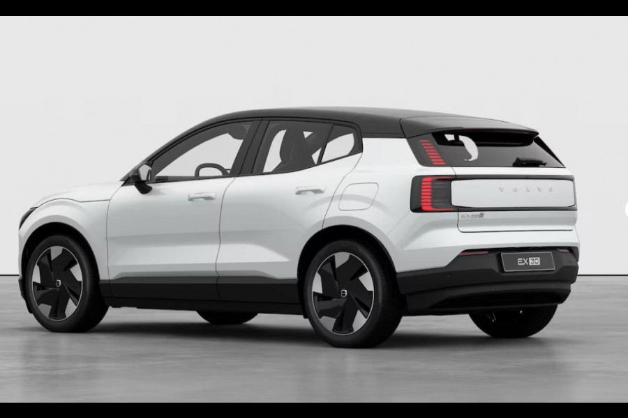 Volvo EX30 272PK Extended Range Plus Nu van €47.150 Voor €39.650! / Adaptieve Cruise Control/ Dodehoek Detectie / Parkeersensoren voor en achter/ Achteruitrijcamera/ Warmtepomp/ Google Services/