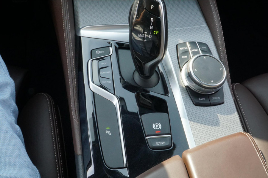 BMW 5 Serie 540i High Executive M-SPORT