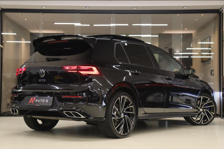 Volkswagen Golf 1.4 eHybrid GTE PANO/IQLIGHT/CAM/CARPLAY/STERHEMEL/VOL