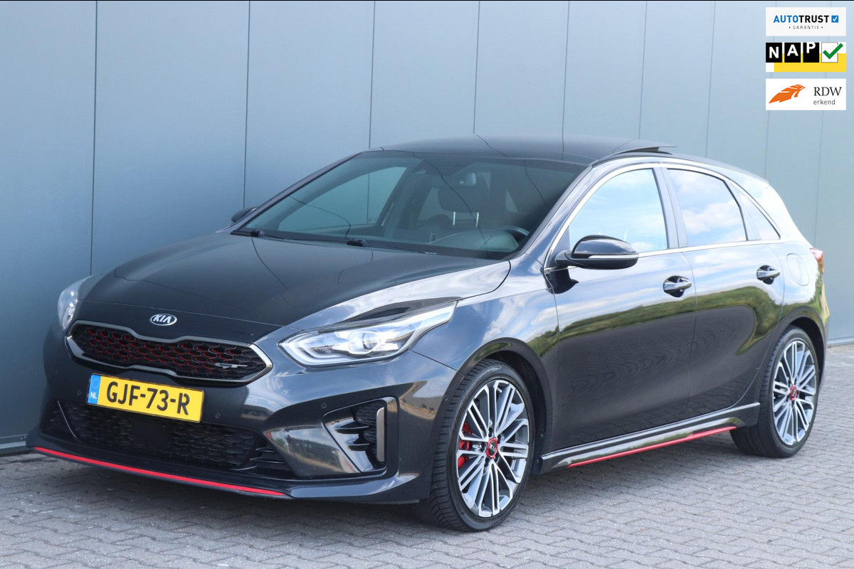 Kia Ceed 1.6 T-GDi GT | 200PK - PANO - UNIEK VOL! Kia Ceed 1.6 T-GDi GT | 200PK - PANO - UNIEK VOL!