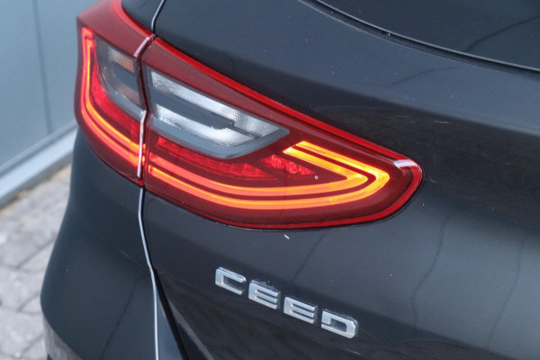 Kia Ceed 1.6 T-GDi GT | 200PK - PANO - UNIEK VOL!