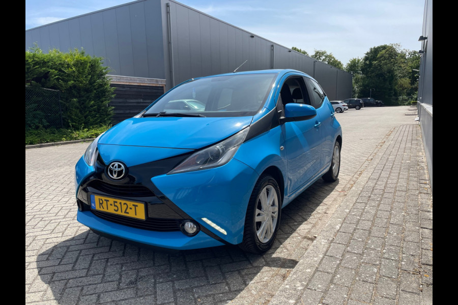 Toyota Aygo 1.0 VVT-i x-sport / Airco / Camera