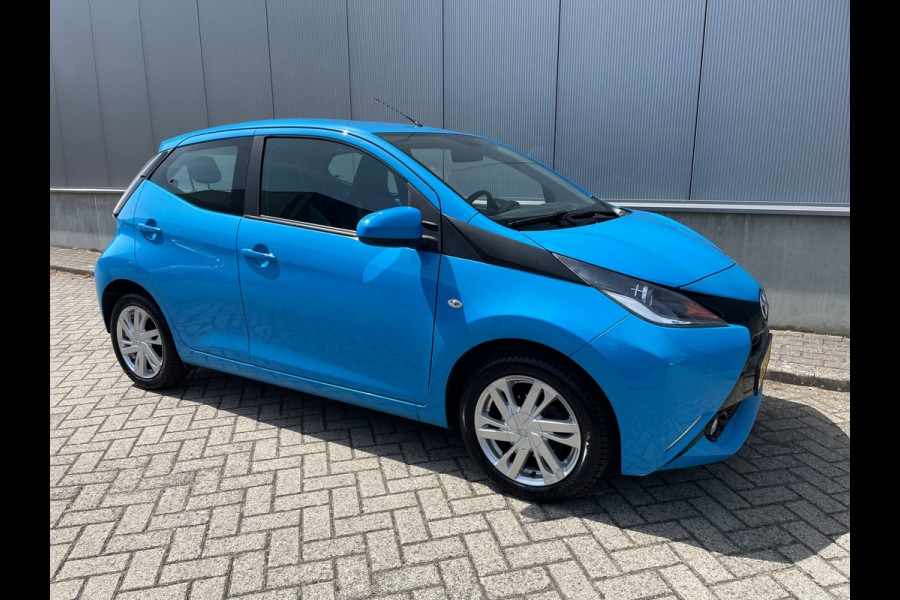 Toyota Aygo 1.0 VVT-i x-sport / Airco / Camera
