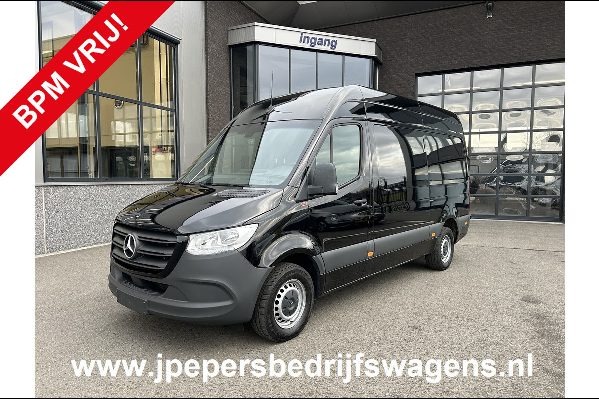 Mercedes-Benz Sprinter 317 CDI L2 H2 Automaat / MBUX / Camera / Carplay navigatie / Cruise control / Airco / 270 Graden achterdeuren Mercedes-Benz Sprinter 317 CDI L2 H2 Automaat / MBUX / Camera / Carplay navigatie / Cruise control / Airco / 270 Graden achterdeuren