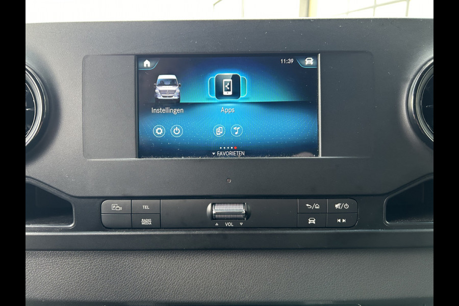 Mercedes-Benz Sprinter 317 CDI L2 H2 Automaat / MBUX / Camera / Carplay navigatie / Cruise control / Airco / 270 Graden achterdeuren