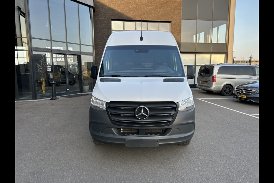 Mercedes-Benz Sprinter 317 CDI L3 H2 3500KG Trekhaak / MBUX / Camera / Navigatie / Airco / 270 Graden achterdeuren