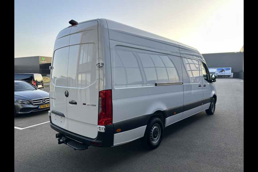 Mercedes-Benz Sprinter 317 CDI L3 H2 3500KG Trekhaak / MBUX / Camera / Navigatie / Airco / 270 Graden achterdeuren