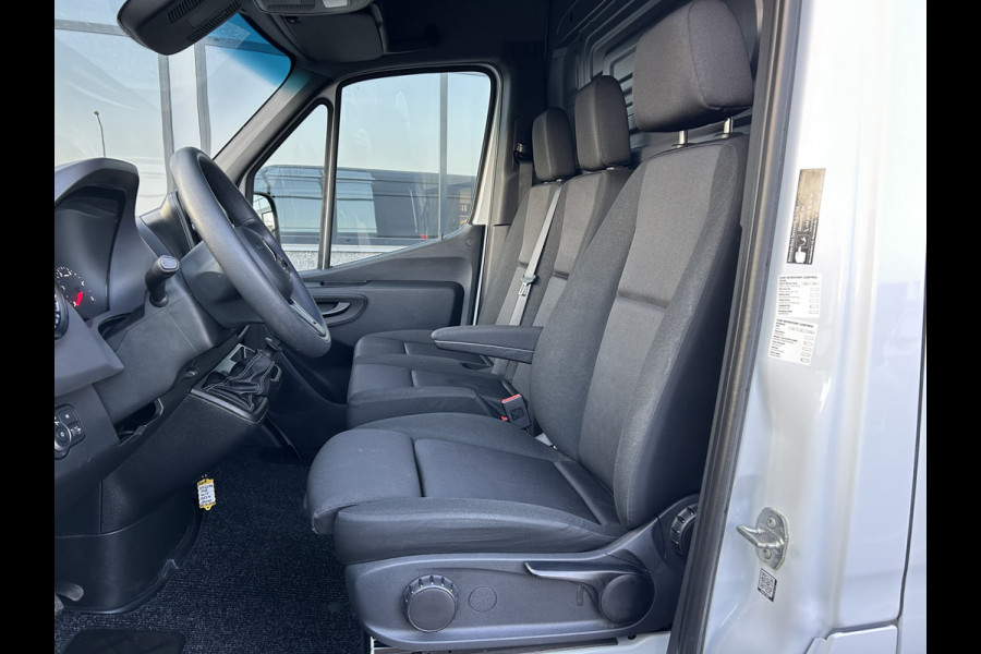Mercedes-Benz Sprinter 317 CDI L3 H2 3500KG Trekhaak / MBUX / Camera / Navigatie / Airco / 270 Graden achterdeuren