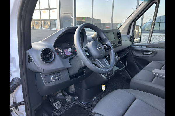 Mercedes-Benz Sprinter 317 CDI L3 H2 3500KG Trekhaak / MBUX / Camera / Navigatie / Airco / 270 Graden achterdeuren