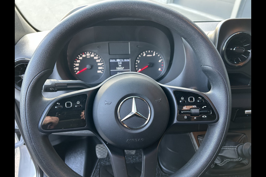 Mercedes-Benz Sprinter 317 CDI L3 H2 3500KG Trekhaak / MBUX / Camera / Navigatie / Airco / 270 Graden achterdeuren