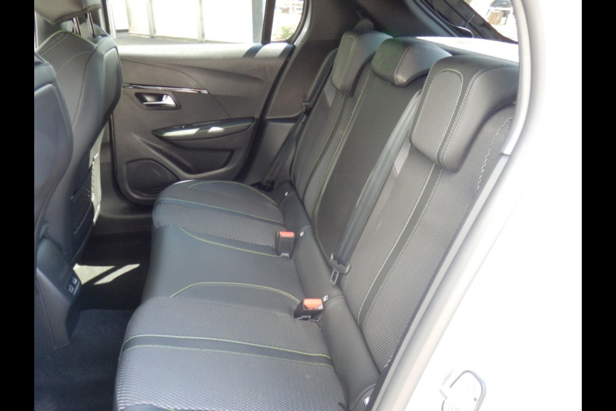Peugeot 208 Hybrid e-DCS6 136pk | GT Line | Automaat |