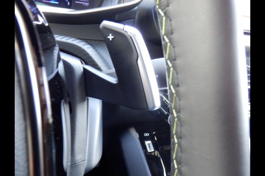 Peugeot 208 Hybrid e-DCS6 136pk | GT Line | Automaat |