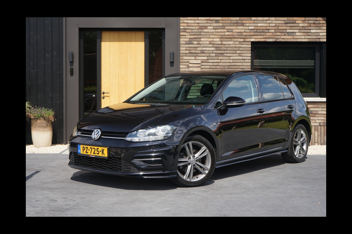 Volkswagen Golf 1.5 TSI Highline R-Line 150PK Volkswagen Golf 1.5 TSI Highline R-Line 150PK