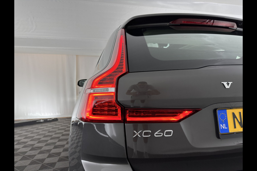 Volvo XC60 2.0 T6 Plug-in Hybrid AWD Inscription Expression (INCL-BTW)  AUT. *PANO | LUXURY-LEATHER | FULL-LED | HEATED-SPORTSEATS | NAVI-FULLMAP | CAMERA | PDC | ADAPT.CRUISE | CARPLAY | DIGI-COCKPIT | BLIS | SIPS | KEYLESS | 18"ALU*