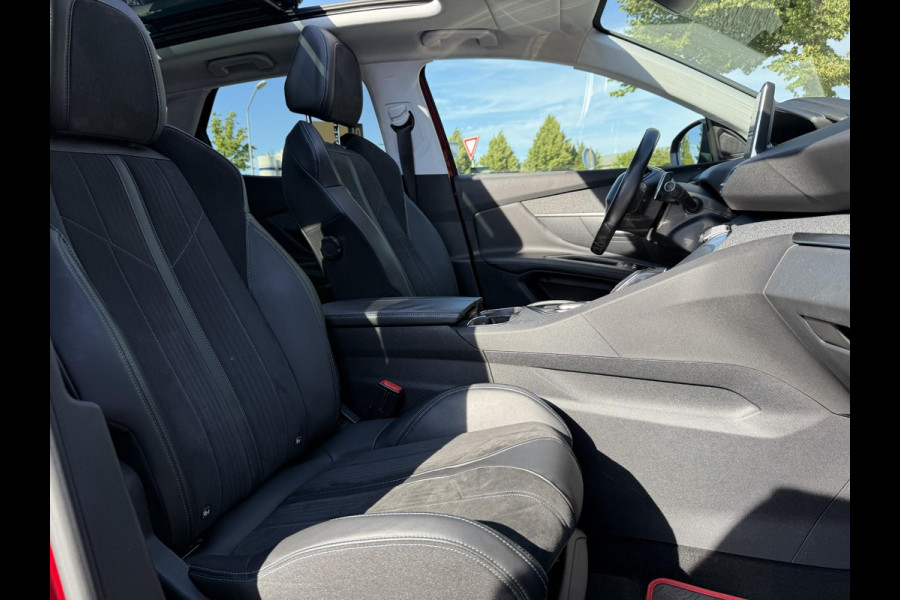 Peugeot 3008 1.2 PureTech Allure 1e Eigenaar,Navi,Pano,Camera,131pk,Cruise,Clima,Trekhaak,Half Leder,Vol Opties,Dealer Onderhouden,Pdc V+A,APK tot 08-2026