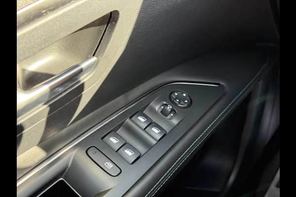 Peugeot 3008 1.2 PureTech Allure 1e Eigenaar,Navi,Pano,Camera,131pk,Cruise,Clima,Trekhaak,Half Leder,Vol Opties,Dealer Onderhouden,Pdc V+A,APK tot 08-2026