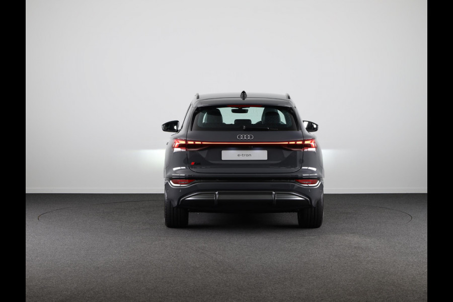Audi Q6 e-tron Advanced edition e-tron perf 225kW/306pk 100Kwh Ha Tech Plus pakket, sportstoelen met leder, omgevingscamera's, adaptive cruisecontrol, verwarmbare voor en achterstoelen