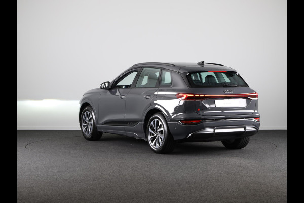 Audi Q6 e-tron Advanced edition e-tron perf 225kW/306pk 100Kwh Ha Tech Plus pakket, sportstoelen met leder, omgevingscamera's, adaptive cruisecontrol, verwarmbare voor en achterstoelen