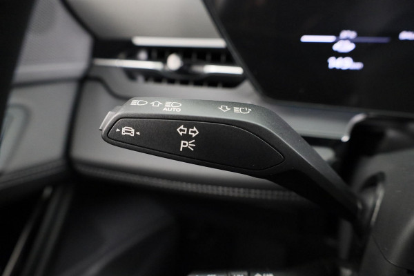 Audi Q6 e-tron Advanced edition e-tron perf 225kW/306pk 100Kwh Ha Tech Plus pakket, sportstoelen met leder, omgevingscamera's, adaptive cruisecontrol, verwarmbare voor en achterstoelen