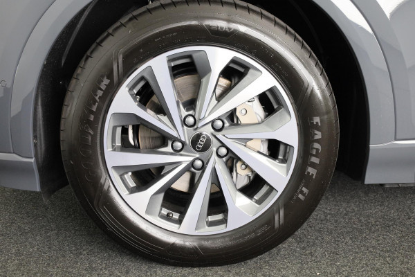 Audi Q6 e-tron Advanced edition e-tron perf 225kW/306pk 100Kwh Ha Tech Plus pakket, sportstoelen met leder, omgevingscamera's, adaptive cruisecontrol, verwarmbare voor en achterstoelen