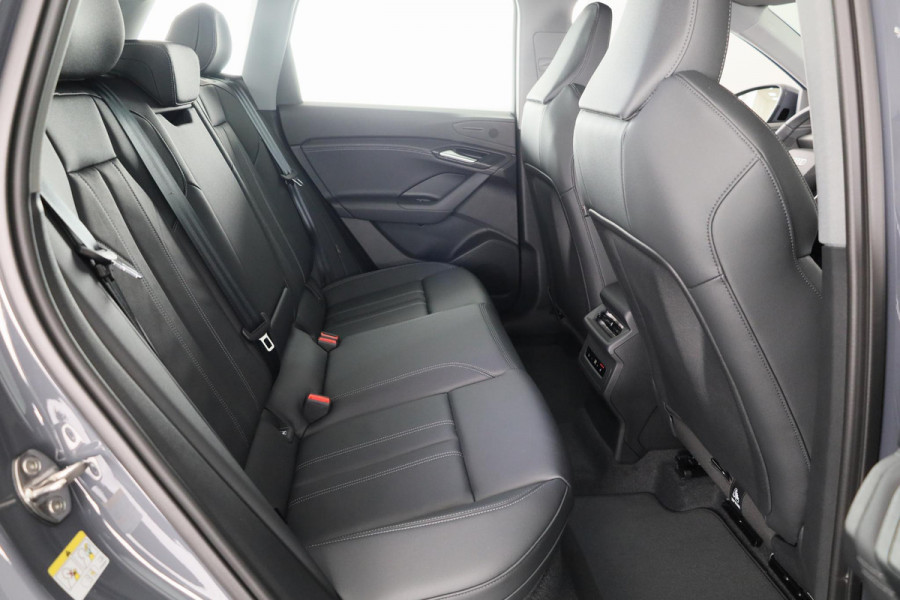 Audi Q6 e-tron Advanced edition e-tron perf 225kW/306pk 100Kwh Ha Tech Plus pakket, sportstoelen met leder, omgevingscamera's, adaptive cruisecontrol, verwarmbare voor en achterstoelen