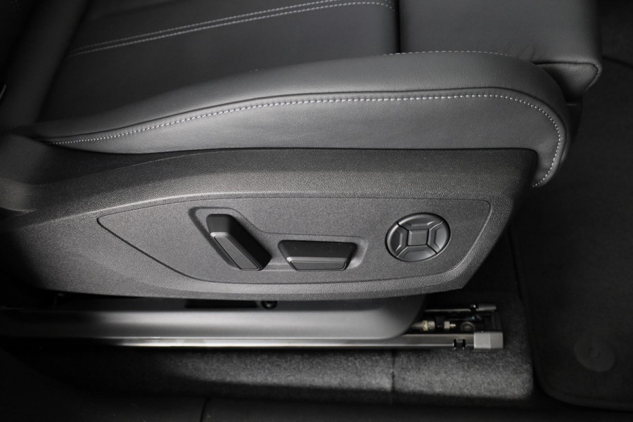 Audi Q6 e-tron Advanced edition e-tron perf 225kW/306pk 100Kwh Ha Tech Plus pakket, sportstoelen met leder, omgevingscamera's, adaptive cruisecontrol, verwarmbare voor en achterstoelen