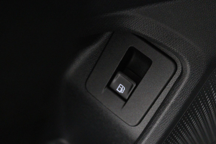 Seat Leon 1.4 TSI eHybrid PHEV FR Business Intense (PANORAMADAK, STUURVERWARMING, ACHTERUITRIJCAMERA, GOED ONDERHOUDEN)