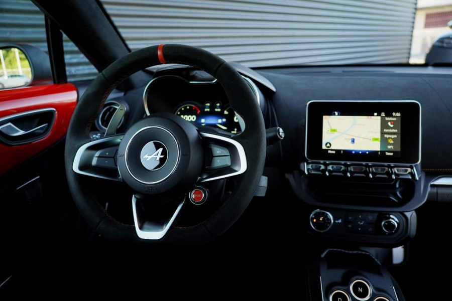 ALPINE A110 1.8 Turbo S / Aero / Carbon / Alcantara / Focal / Sabelt