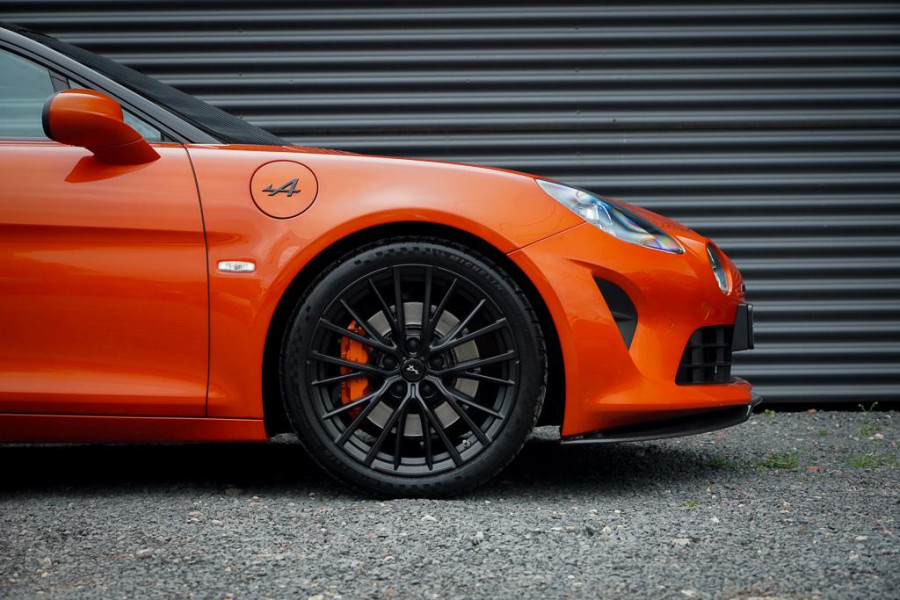 ALPINE A110 1.8 Turbo S / Aero / Carbon / Alcantara / Focal / Sabelt