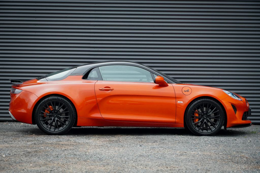 ALPINE A110 1.8 Turbo S / Aero / Carbon / Alcantara / Focal / Sabelt