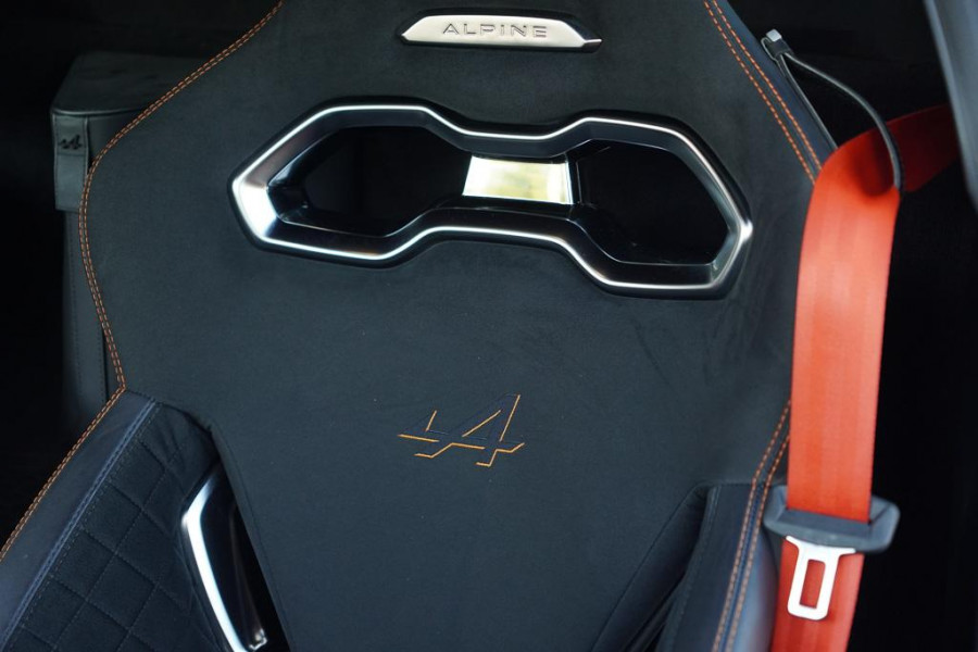 ALPINE A110 1.8 Turbo S / Aero / Carbon / Alcantara / Focal / Sabelt