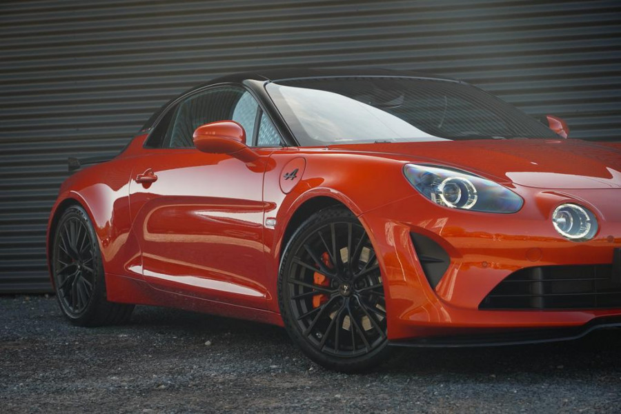 ALPINE A110 1.8 Turbo S / Aero / Carbon / Alcantara / Focal / Sabelt
