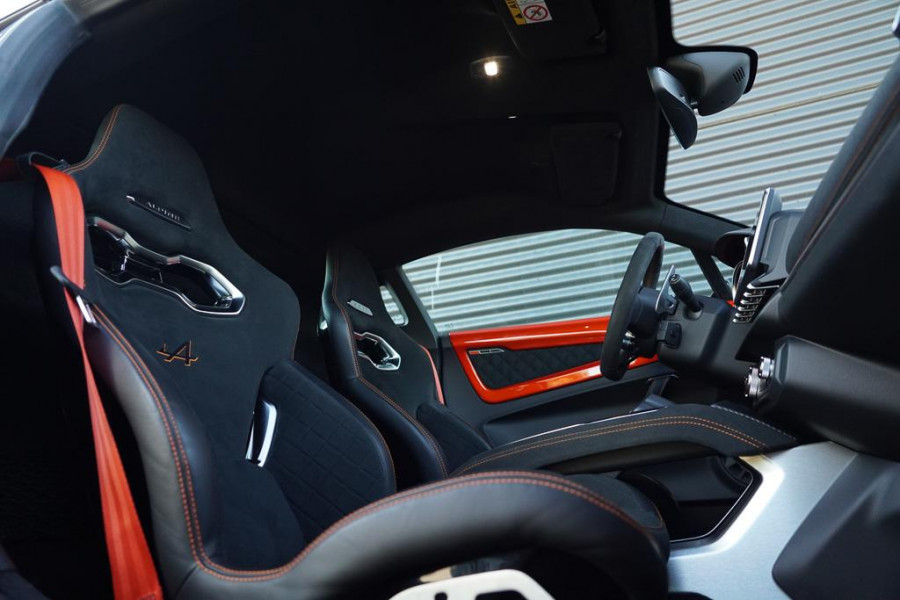 ALPINE A110 1.8 Turbo S / Aero / Carbon / Alcantara / Focal / Sabelt