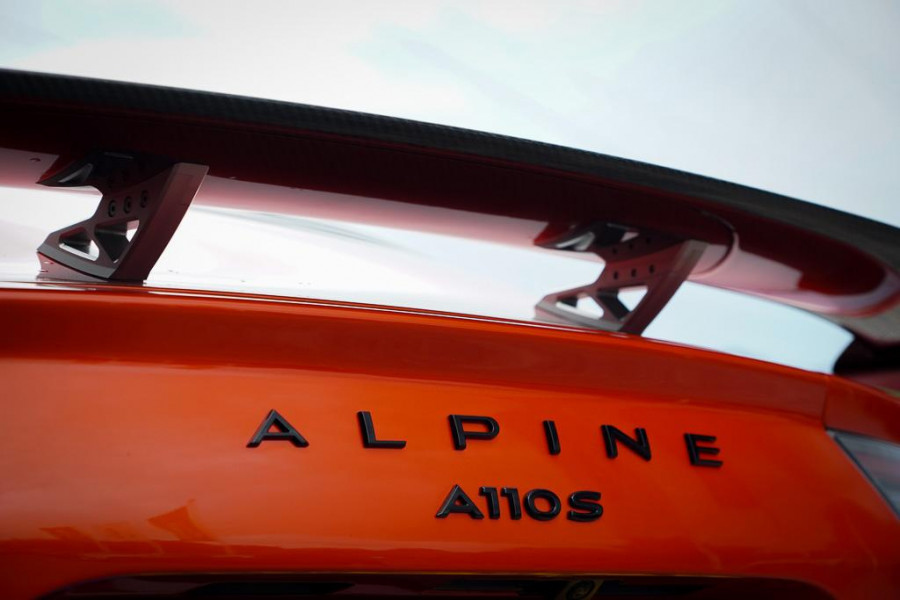 ALPINE A110 1.8 Turbo S / Aero / Carbon / Alcantara / Focal / Sabelt
