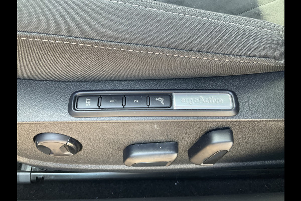 Volkswagen Golf 1.5 TSI Style Pano.dak Massage Sfeerverl Adap.Cruise Carplay Led Memory Uitstraling!