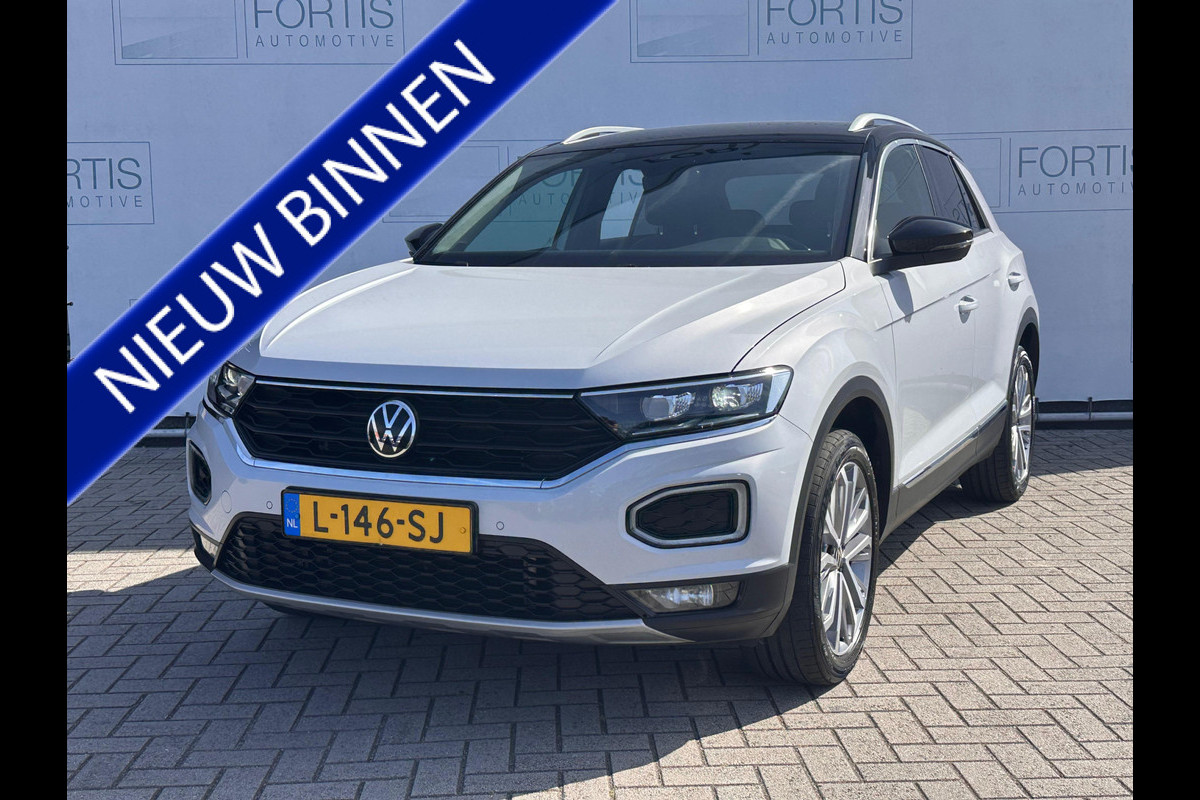 Volkswagen T-Roc 1.5 TSI Sport NLAuto | Two-tone metaal kleur | sport | Adap cruise | Volkswagen T-Roc 1.5 TSI Sport NLAuto | Two-tone metaal kleur | sport | Adap cruise |