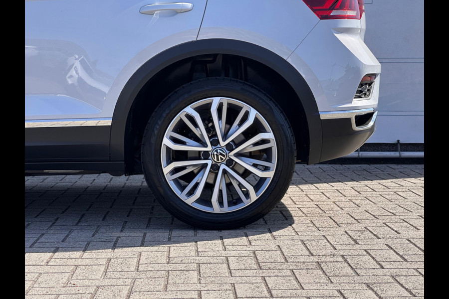 Volkswagen T-Roc 1.5 TSI Sport NLAuto | Two-tone metaal kleur | sport | Adap cruise |