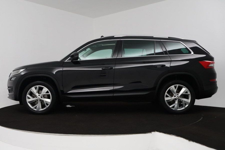 Škoda Kodiaq 1.5 TSI Limited Business Edition 7p. (PANORAMADAK, ACHTERUITRIJCAMERA, PARKEERSENSOREN, NAVIGATIE, STOELVERWARMNG)